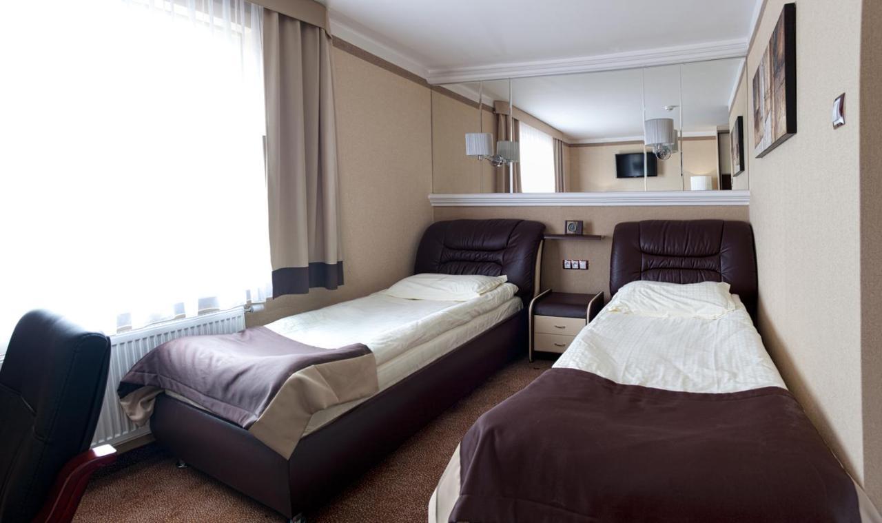 M Hotel Σοσνόβιετς Εξωτερικό φωτογραφία