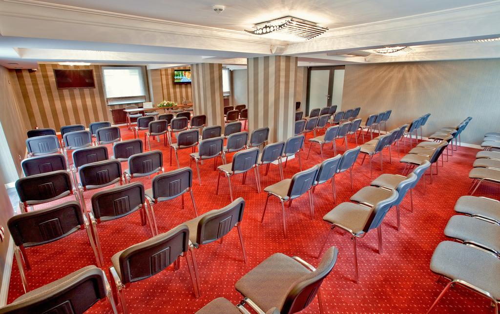 M Hotel Σοσνόβιετς Εξωτερικό φωτογραφία