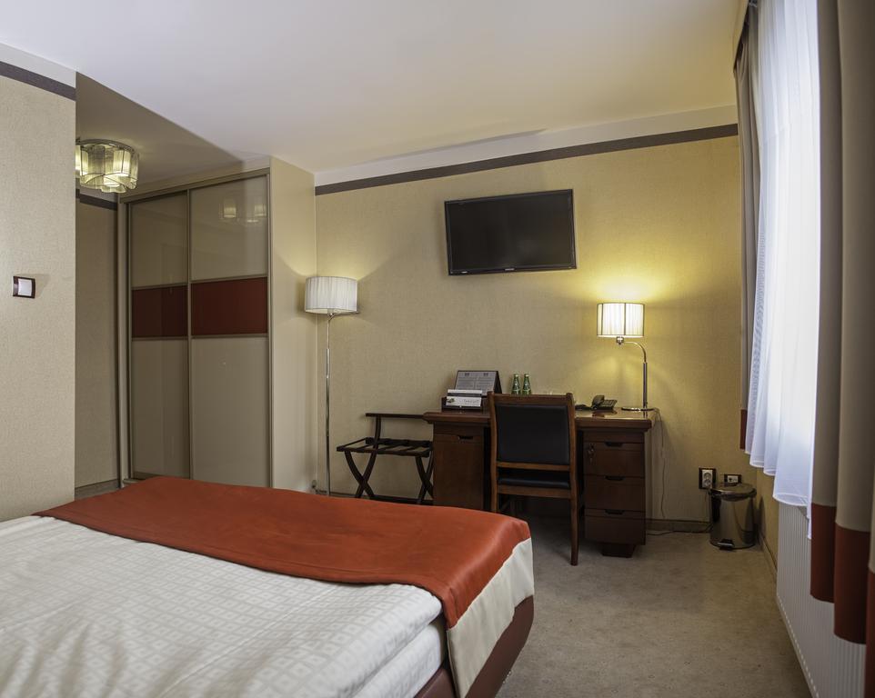 M Hotel Σοσνόβιετς Εξωτερικό φωτογραφία