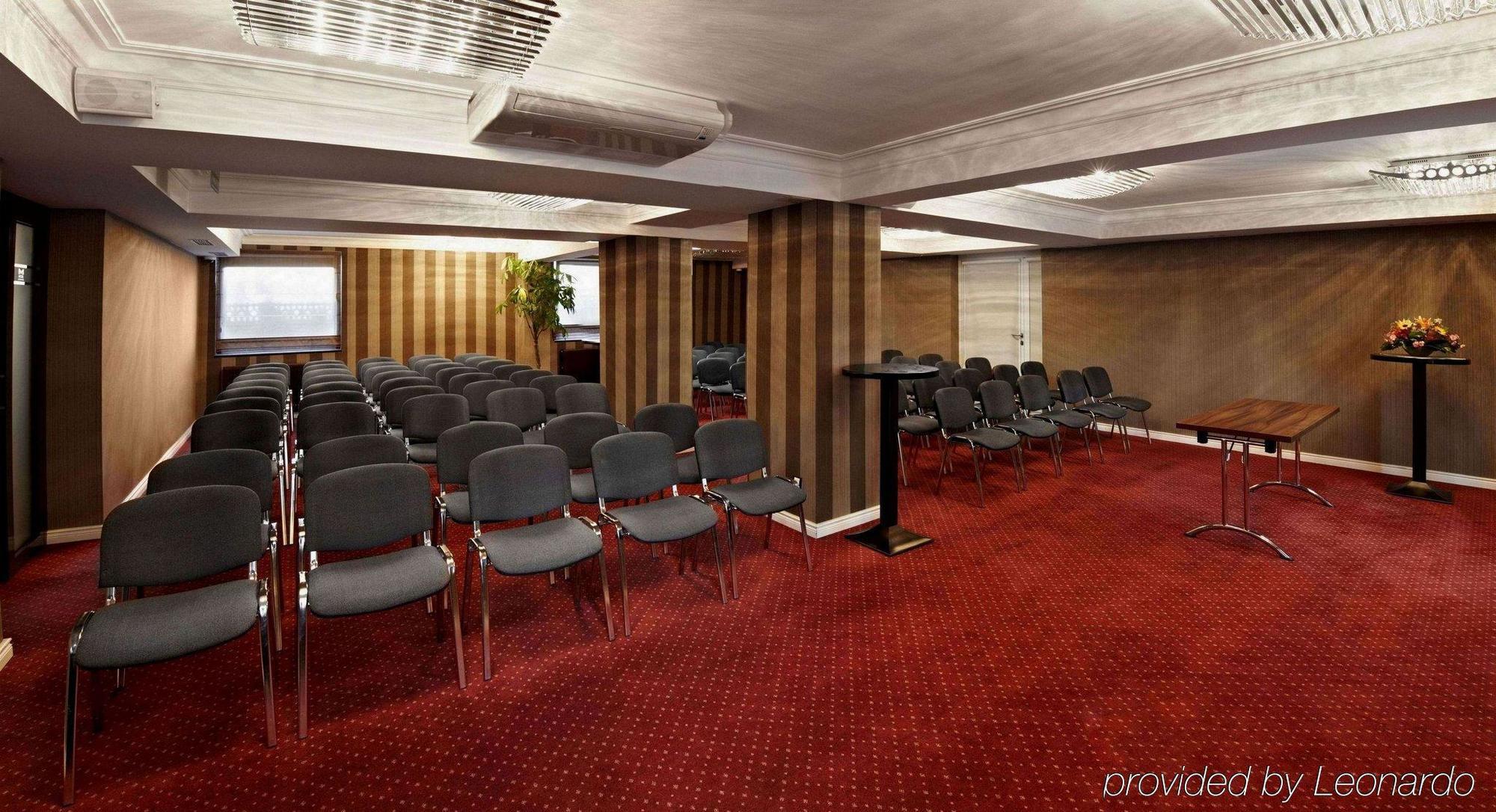 M Hotel Σοσνόβιετς Εξωτερικό φωτογραφία