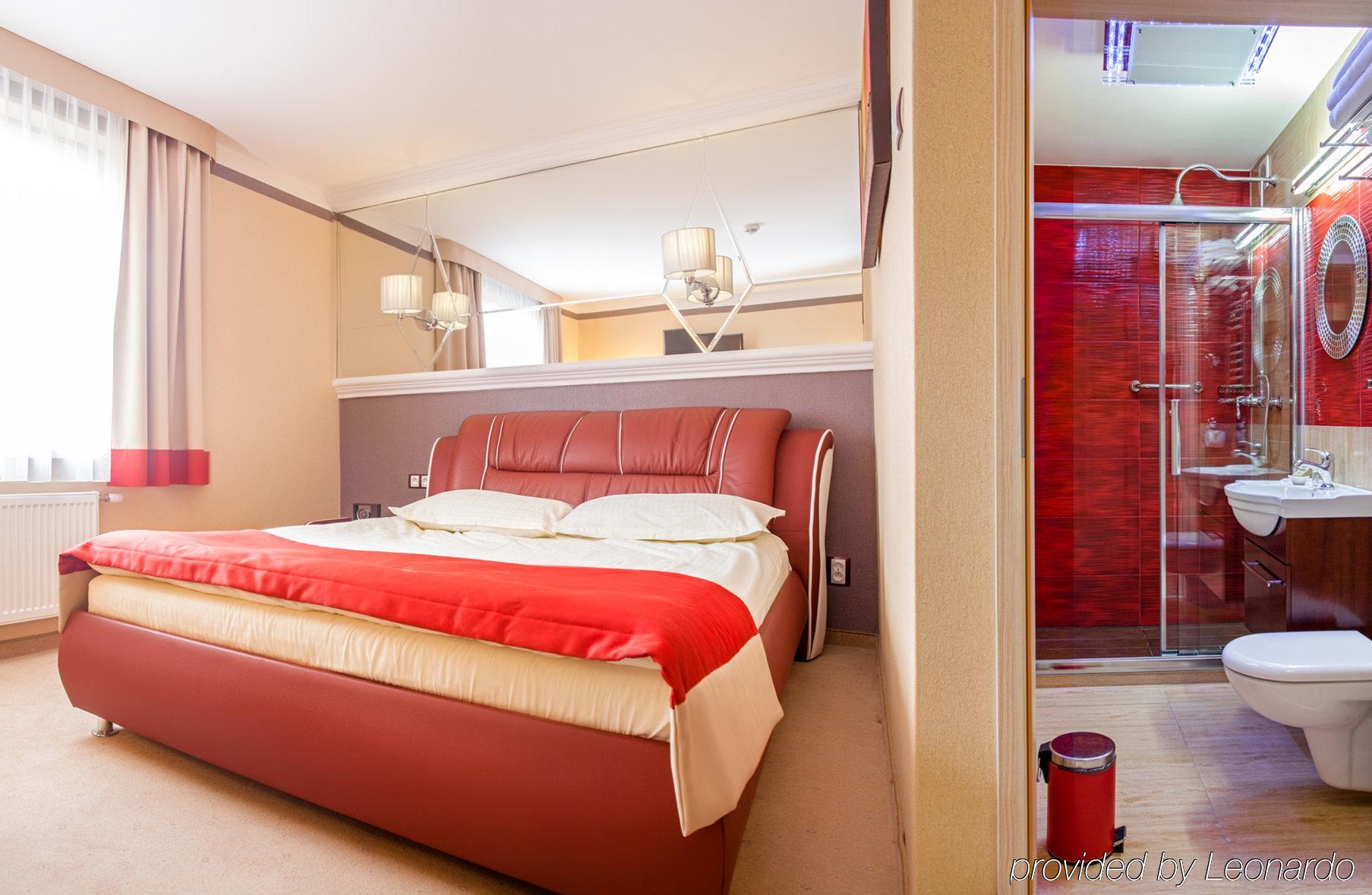M Hotel Σοσνόβιετς Εξωτερικό φωτογραφία