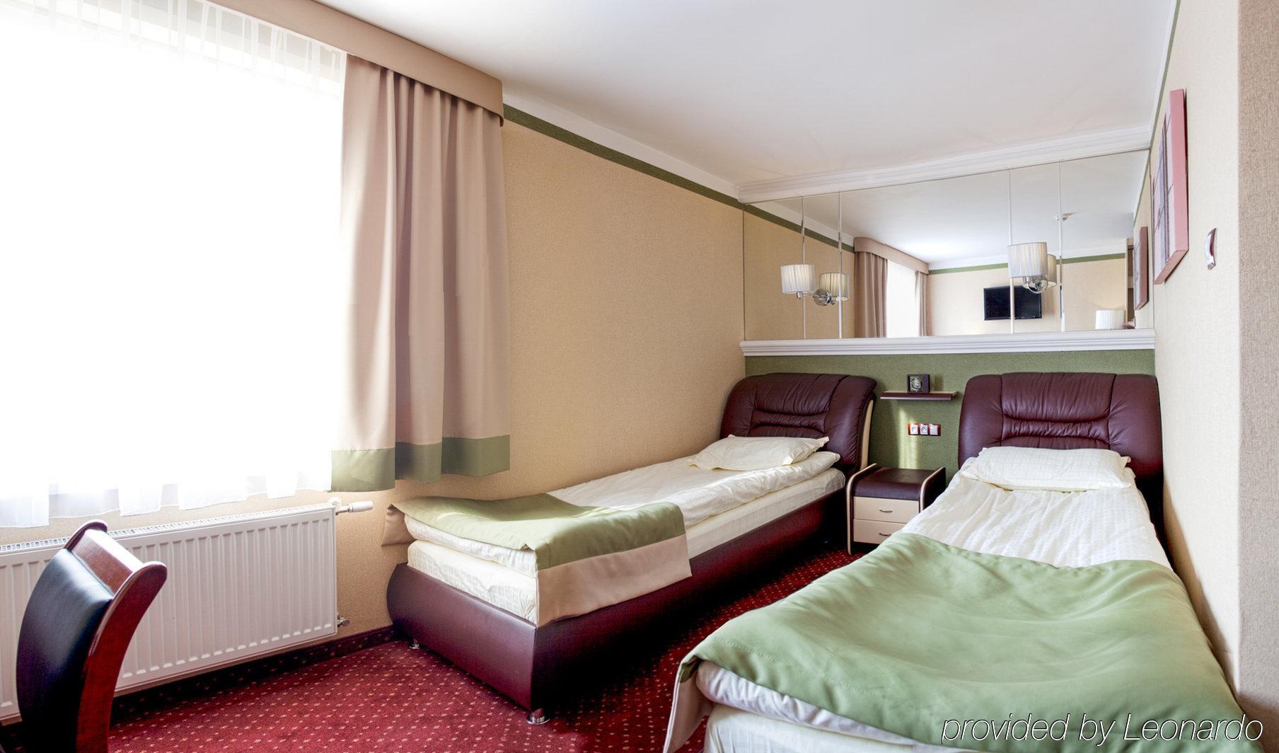 M Hotel Σοσνόβιετς Εξωτερικό φωτογραφία