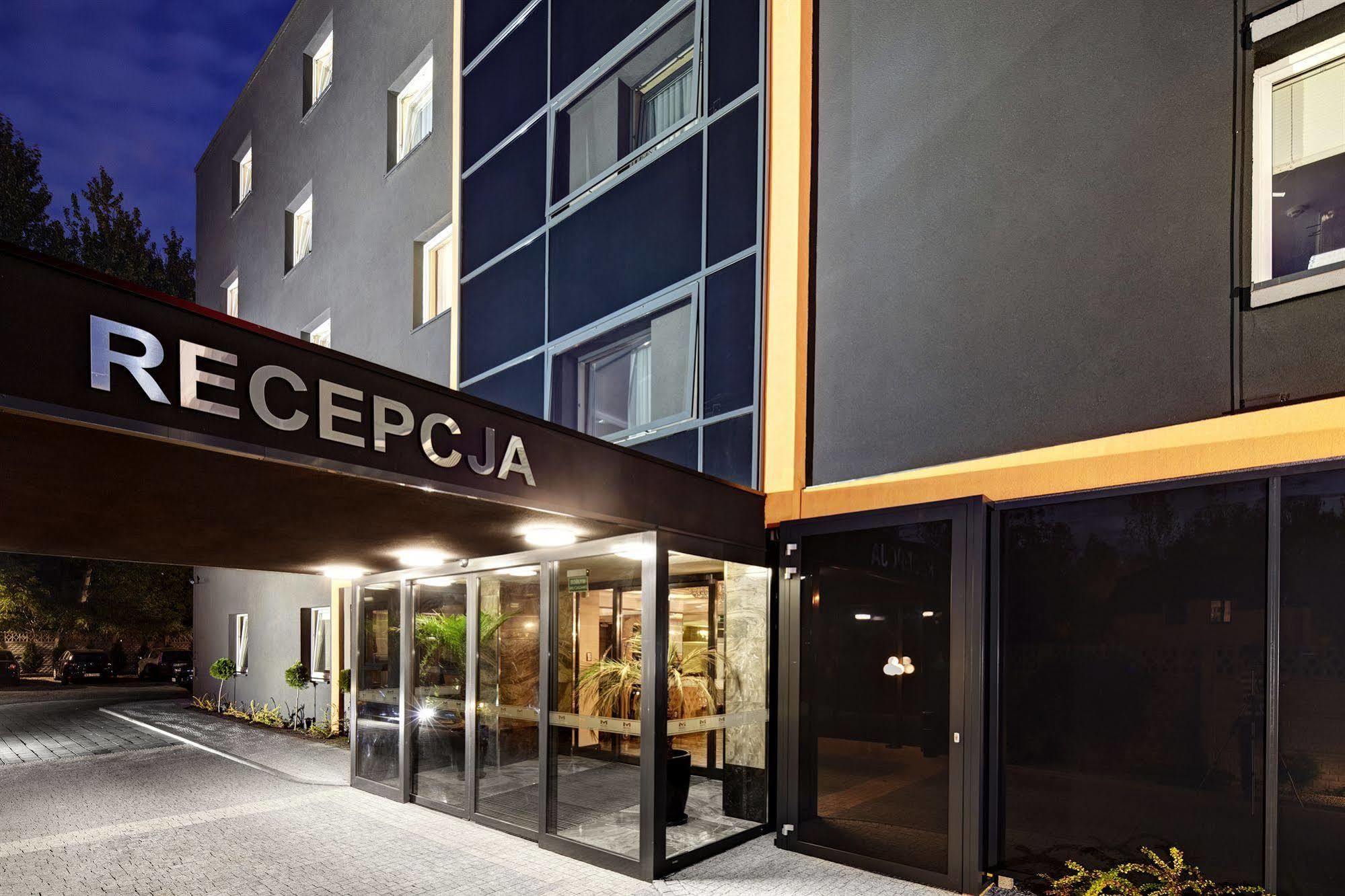 M Hotel Σοσνόβιετς Εξωτερικό φωτογραφία