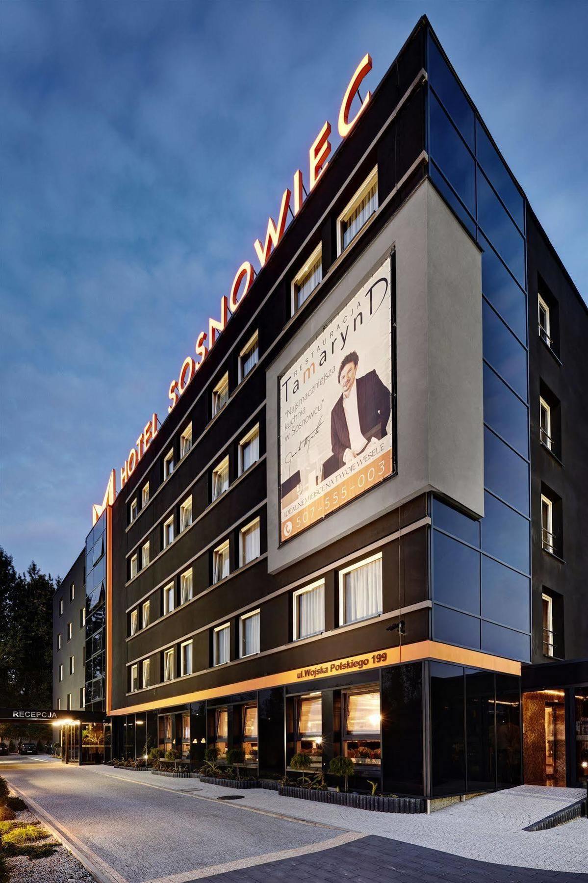 M Hotel Σοσνόβιετς Εξωτερικό φωτογραφία